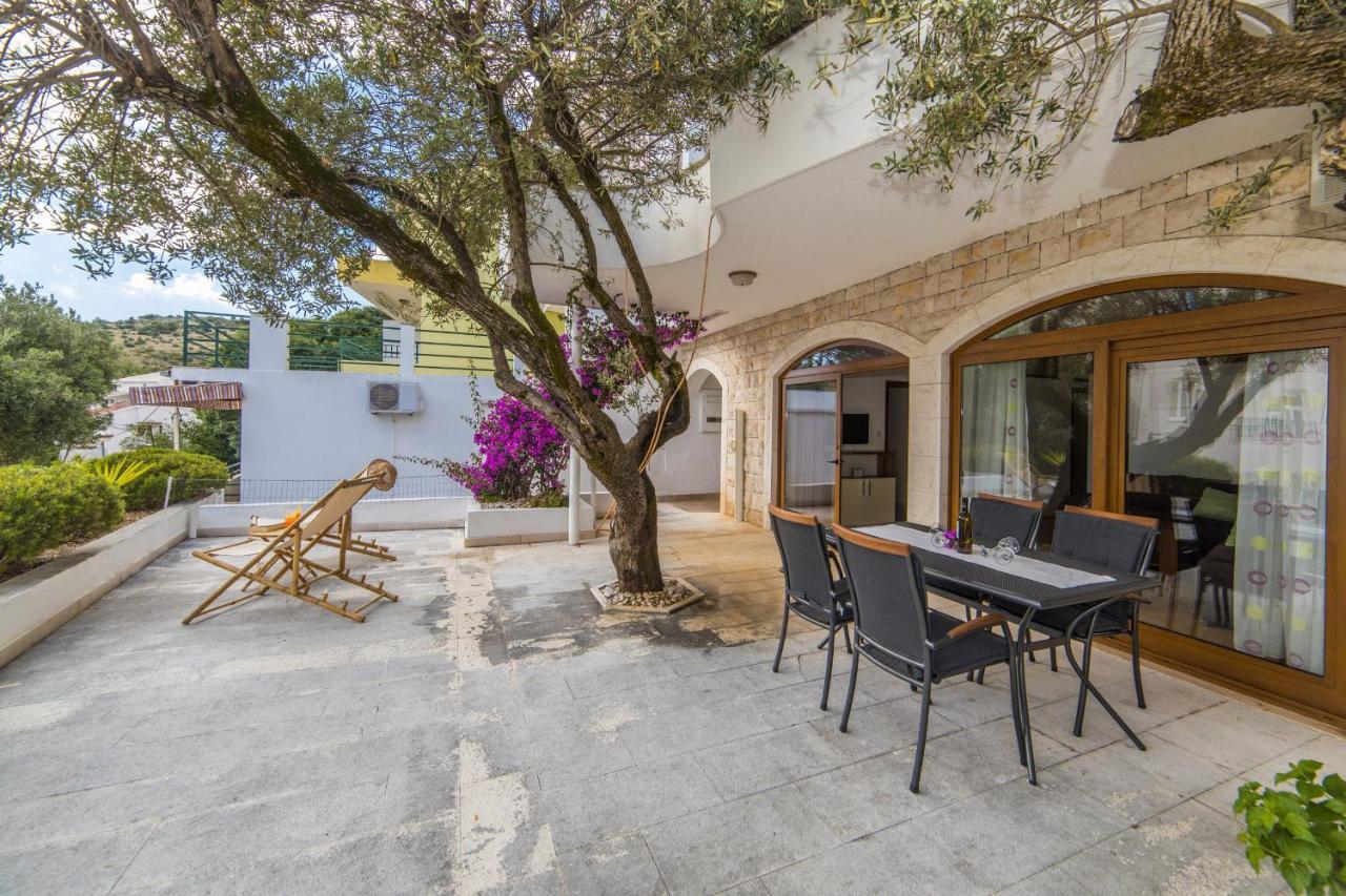 Apartmani Aida Živogošće المظهر الخارجي الصورة